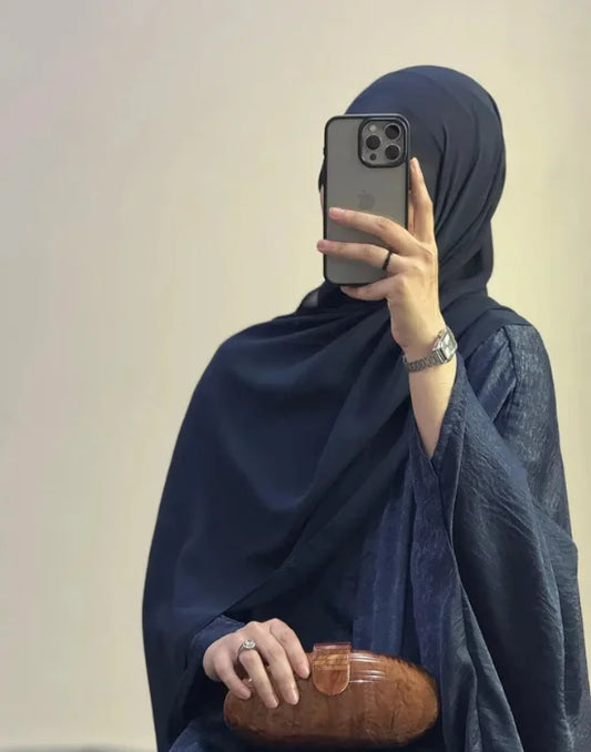 Amirah Navy Blue Abaya – Classic Modest Wear with Elegant Flowing Design