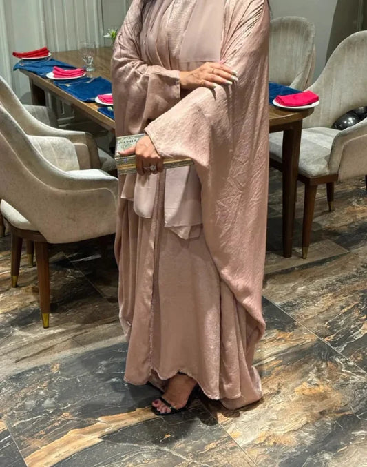 Amirah Pink Abaya – Elegant Modest Wear with Soft Feminine Charm